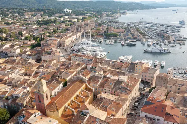 Cuisiniste sur Mesure 83 Cuisiniste sur mesure Saint-Tropez